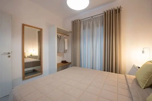 Suite, 2 Bedrooms, Private Heated Pool, Sea View (L)