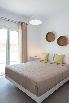 Suite, 2 Bedrooms, Private Heated Pool, Sea View (L)