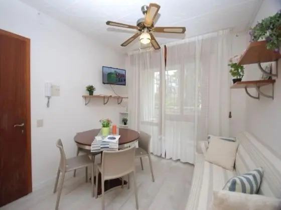 Apart Daire, 2 Yatak Odası, Bahçe Manzaralı