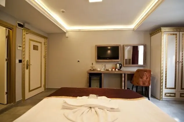 Standard Tek Büyük veya İki Ayrı Yataklı Oda