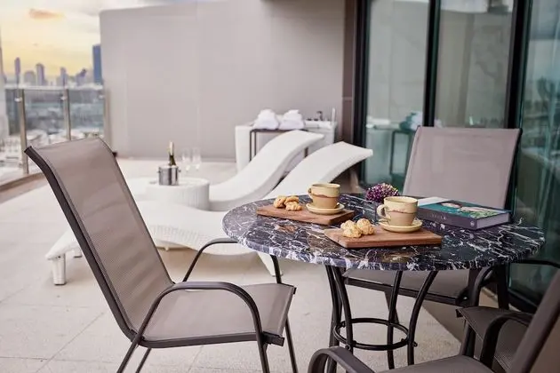 Valia Suite Club Lounge Access