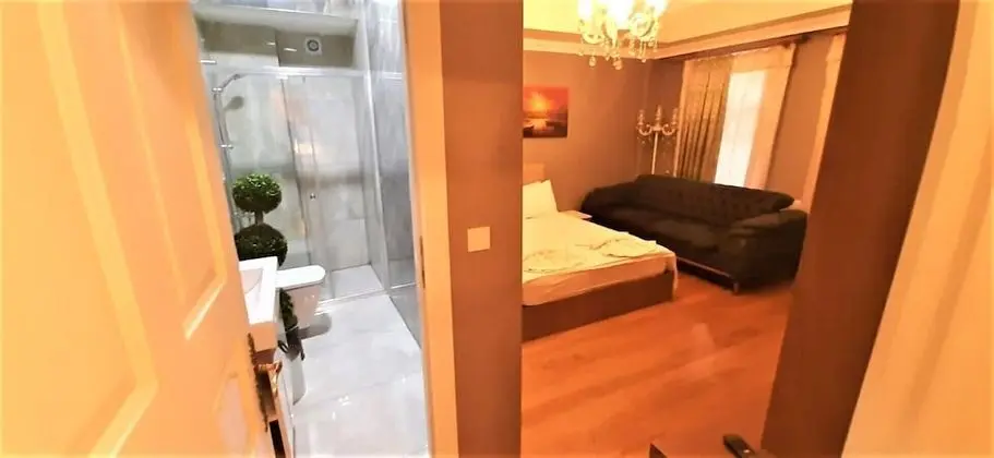 Üç Kişilik Oda