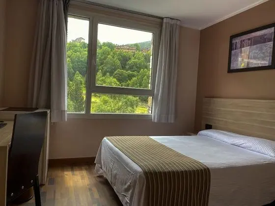 Tek Büyük veya İki Ayrı Yataklı Oda