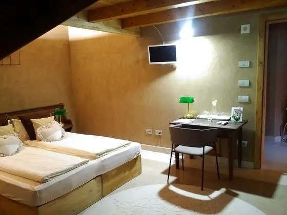 Comfort Üç Kişilik Oda (Pinot Nero)