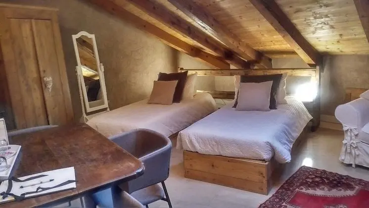 Üç Kişilik Oda (Marzemino)