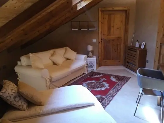 Üç Kişilik Oda (Marzemino)