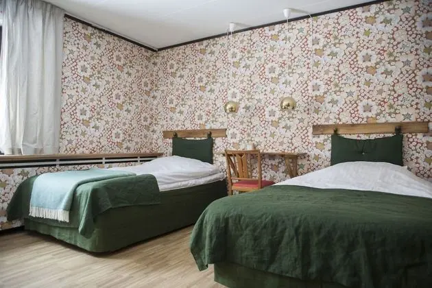 Basic Tek Büyük veya İki Ayrı Yataklı Oda