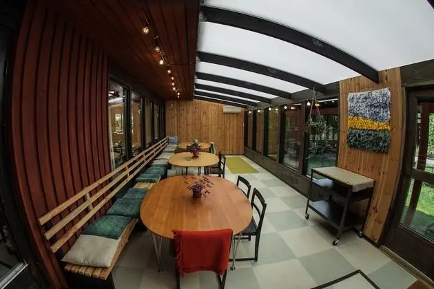 Basic Tek Büyük veya İki Ayrı Yataklı Oda