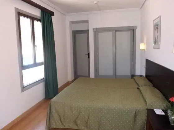 1 Çift Kişilik Veya 2 Tek Kişilik Yatak Standard