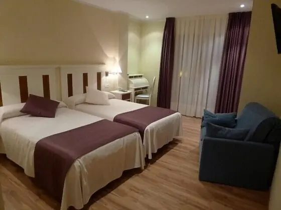 Tek Büyük veya İki Ayrı Yataklı Oda