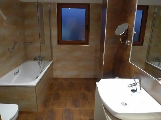 Tek Büyük veya İki Ayrı Yataklı Oda