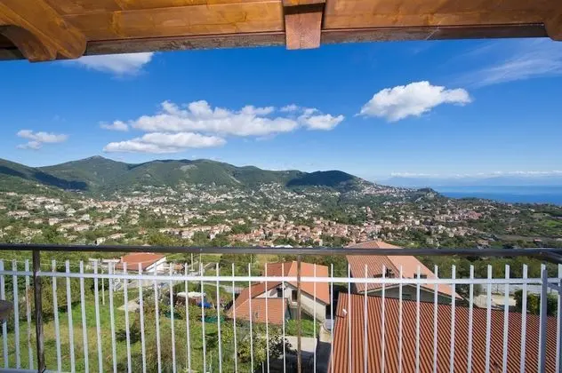 Dört Kişilik Oda, Deniz Manzaralı, Kule
