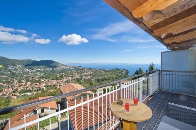 Dört Kişilik Oda, Deniz Manzaralı, Kule