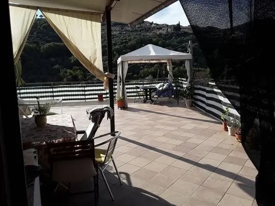 Ortak Ranzalı Oda, 1 Yatak Odası, Şömine