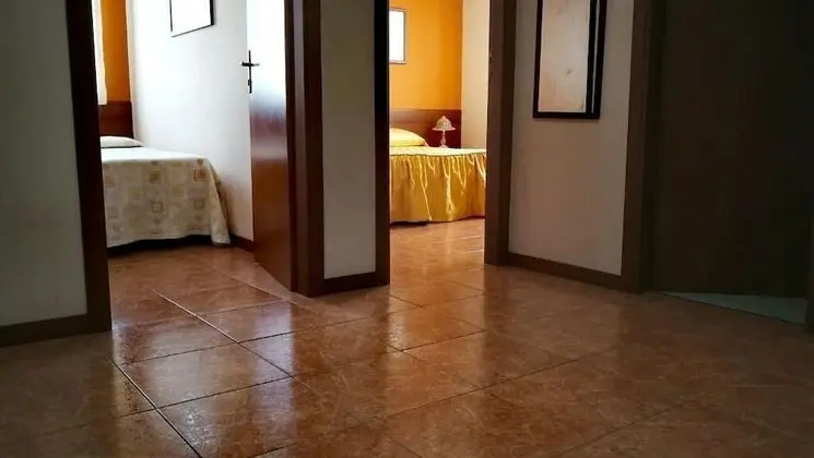 Family Oda (6 Adults)