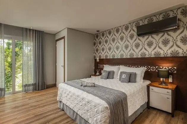 Deluxe Tek Büyük Yataklı Oda, 1 Büyük (Queen) Boy Yatak
