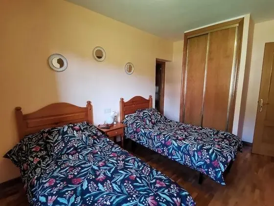 Basic Tek Büyük veya İki Ayrı Yataklı Oda