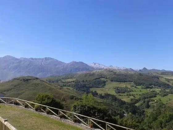 Panoramic Tek Büyük veya İki Ayrı Yataklı Oda
