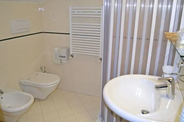 Standard Üç Kişilik Oda