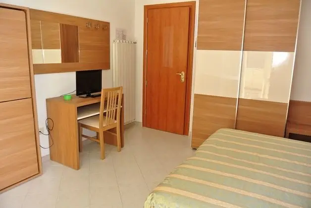 Classic Dört Kişilik Oda, 1 Yatak Odası, Balkon, Avlu