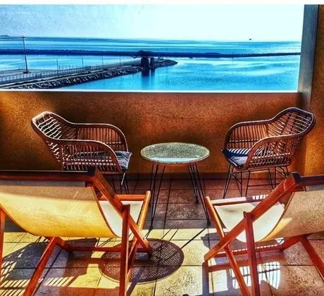 Premium Tek Büyük Yataklı Oda