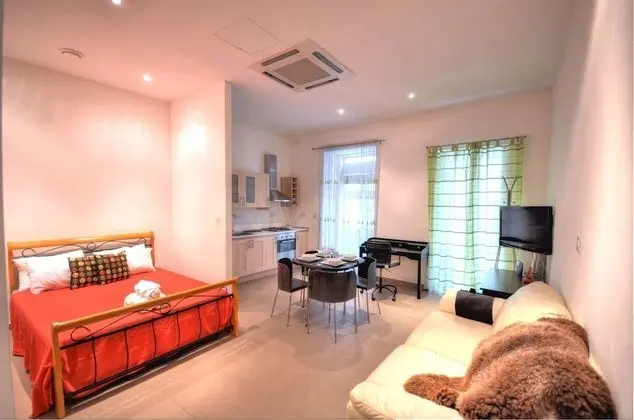 Family Stüdyo, Şehir Manzaralı