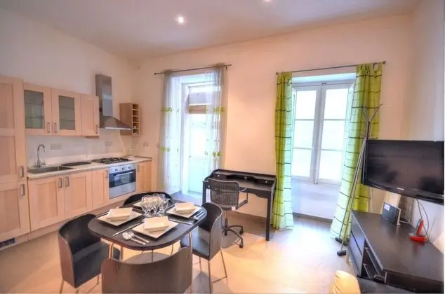 Family Stüdyo, Şehir Manzaralı