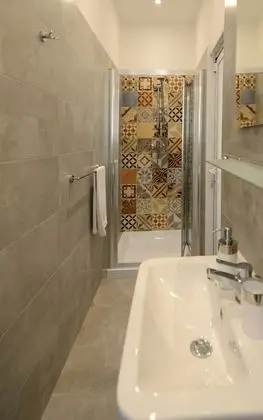 Economy Tek Büyük Yataklı Oda