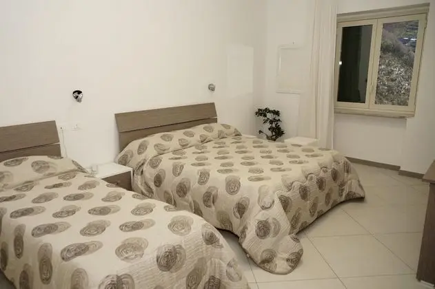 Family Oda, Dağ Manzaralı