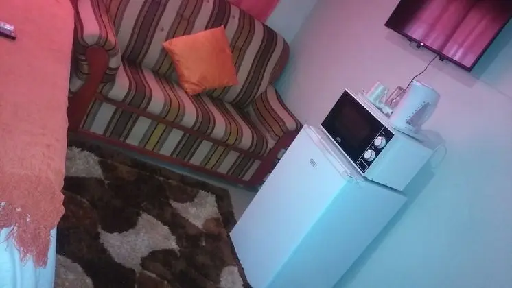 Tek Büyük Yataklı Oda