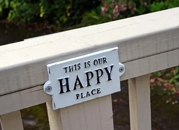 Ev