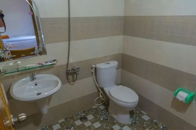 Comfort Oda, Birden Çok Yatak, Havuz Manzaralı