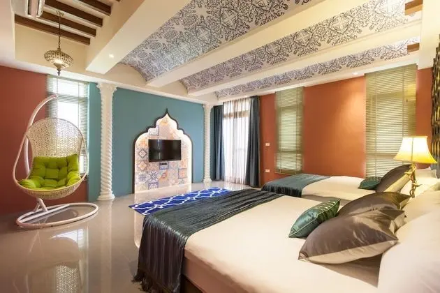 Dört Kişilik Oda, Bahçe Manzaralı