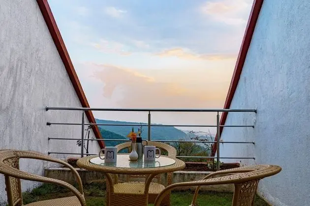 Valley View Suite