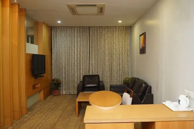 Valley View Suite