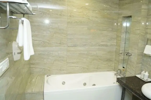 Valley View Suite