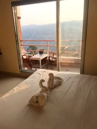 Luxury Tek Büyük Yataklı Oda