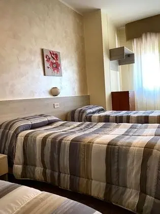 Classic Üç Kişilik Oda