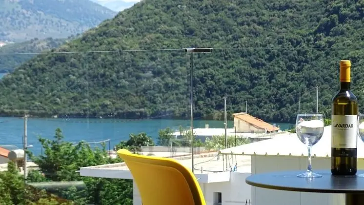 Comfort Tek Büyük Yataklı Oda, Deniz Manzaralı