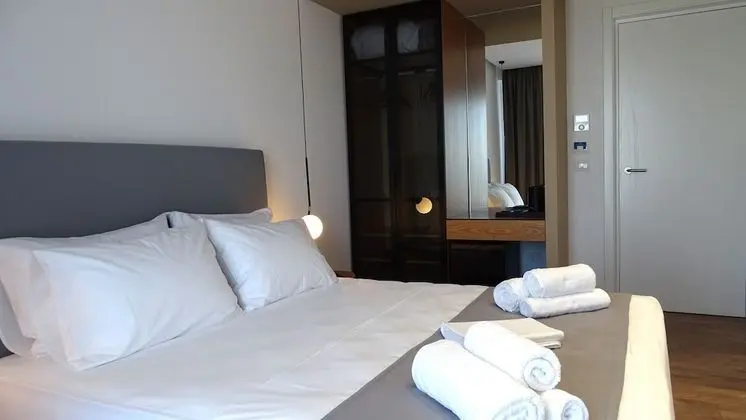 Comfort Tek Büyük Yataklı Oda, Havuz Manzaralı