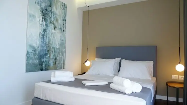 Comfort Tek Büyük Yataklı Oda, Havuz Manzaralı