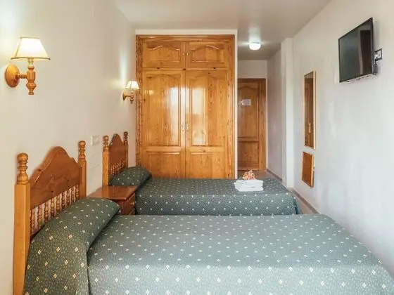 Tek Büyük veya İki Ayrı Yataklı Oda