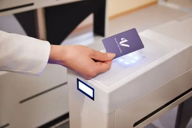 Tek Kişilik Oda, Sigara İçilebilir