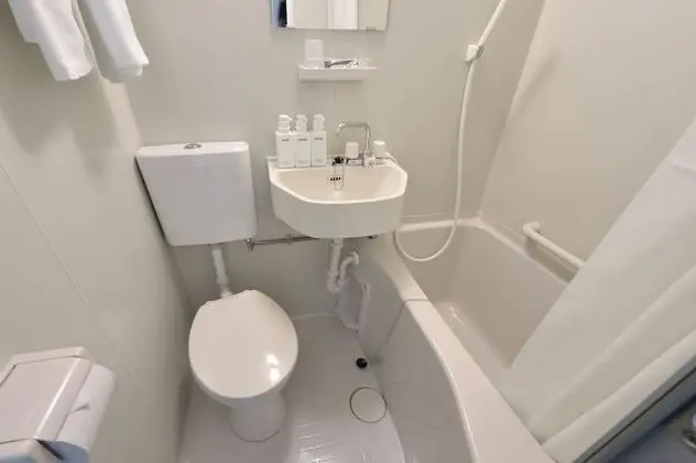 Tek Kişilik Oda, 1 Tek Kişilik Yatak, Sigara İçilebilir