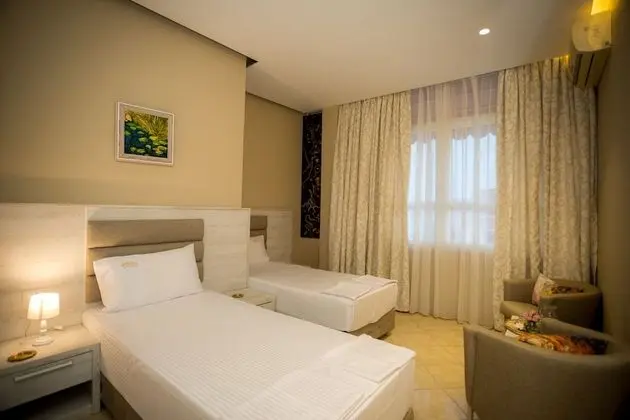 Room 302