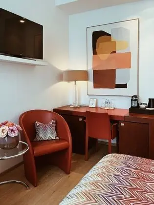 Deluxe Tek Büyük Yataklı Oda