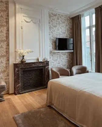 Deluxe Tek Büyük Yataklı Oda, Kanal Manzaralı