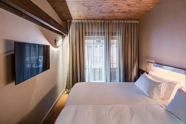 Tek Büyük Yataklı Oda