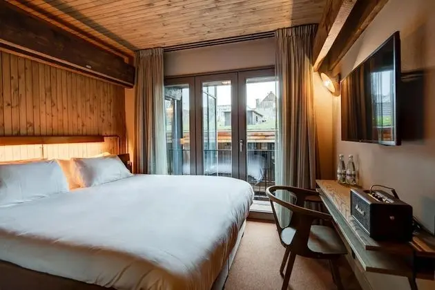 Tek Büyük Yataklı Oda