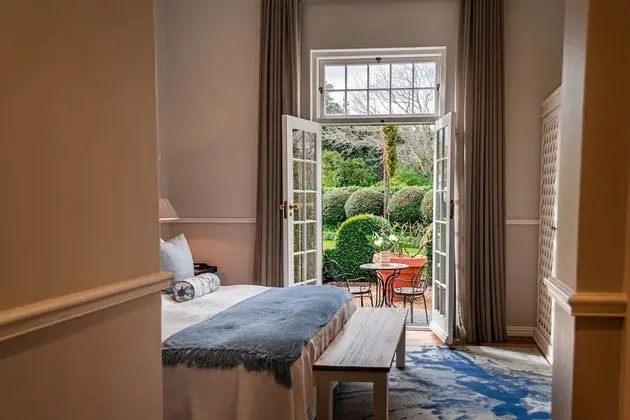 Classic Tek Büyük Yataklı Oda